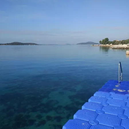 Ribarska Kuca Nona Holiday home *